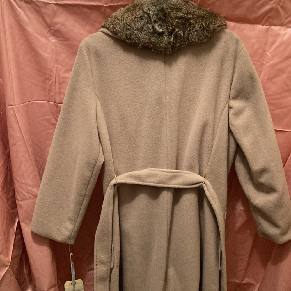 Ladies trench coat w rabbit fur size 16 - Picture 2 of 7